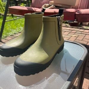 Madewell rainboots
